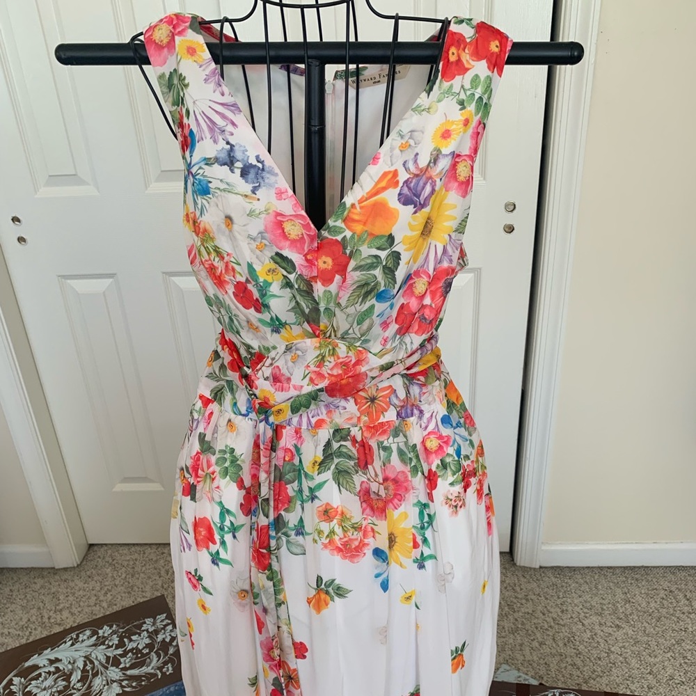 Sleeveless dress